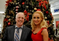 emma-o-driscoll-david-wallace-turn-on-the-cresent-shopping-centre-christmas-lights-2012-i-love-limerick-24