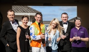 Pictured at Limerick race track – L to R Richard Lynch of iloveimerick, Sarah Brennan – One of the organisers of The Ole Hollywood Ball, Davey Russell, Champion Irish Jump Jockey and Gold Cup Winner 2014, Leanne Moore multi talented singer, journalist & TV presenter, Terry & Brendan Ring of Cliona’s Foundation. Photo: Brian O’Carroll – Mr. Sputniks Marvellous creations