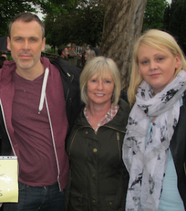 Pictured: Richard Lynch with Moira Hayes and Sheena Kinsella.