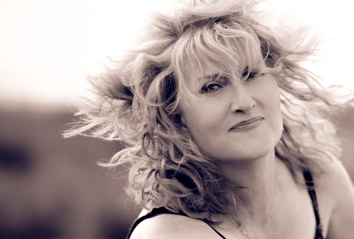 Eddi Reader