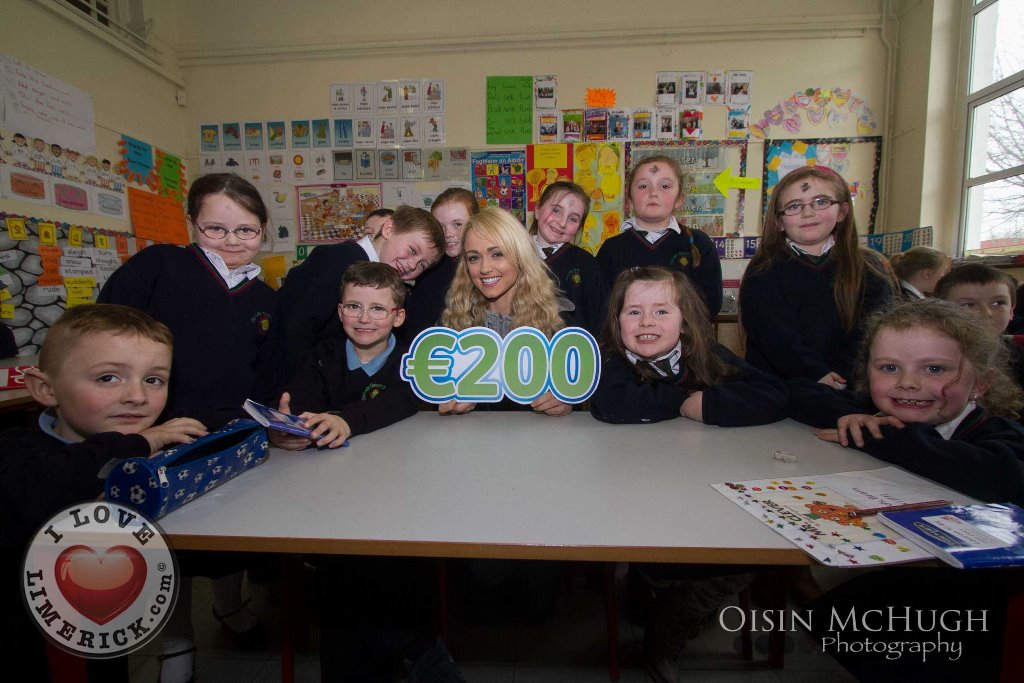 Leanne Moore goes back to school to raise funds for Clionas Foundation