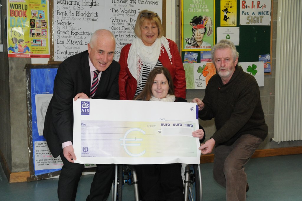 Principal’s Fundraiser results in €2500 for Mid-West Spina Bifida & Hydrocephalus Association - See more at: http://www.ilovelimerick.ie/?p=81139&preview=true#sthash.MNkcCZrF.dpuf