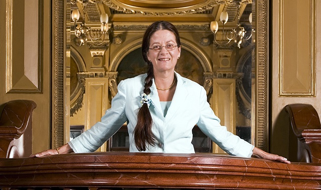 La Boheme Opera & Ballet International presents an Ellen Kent production Bizet Carmen