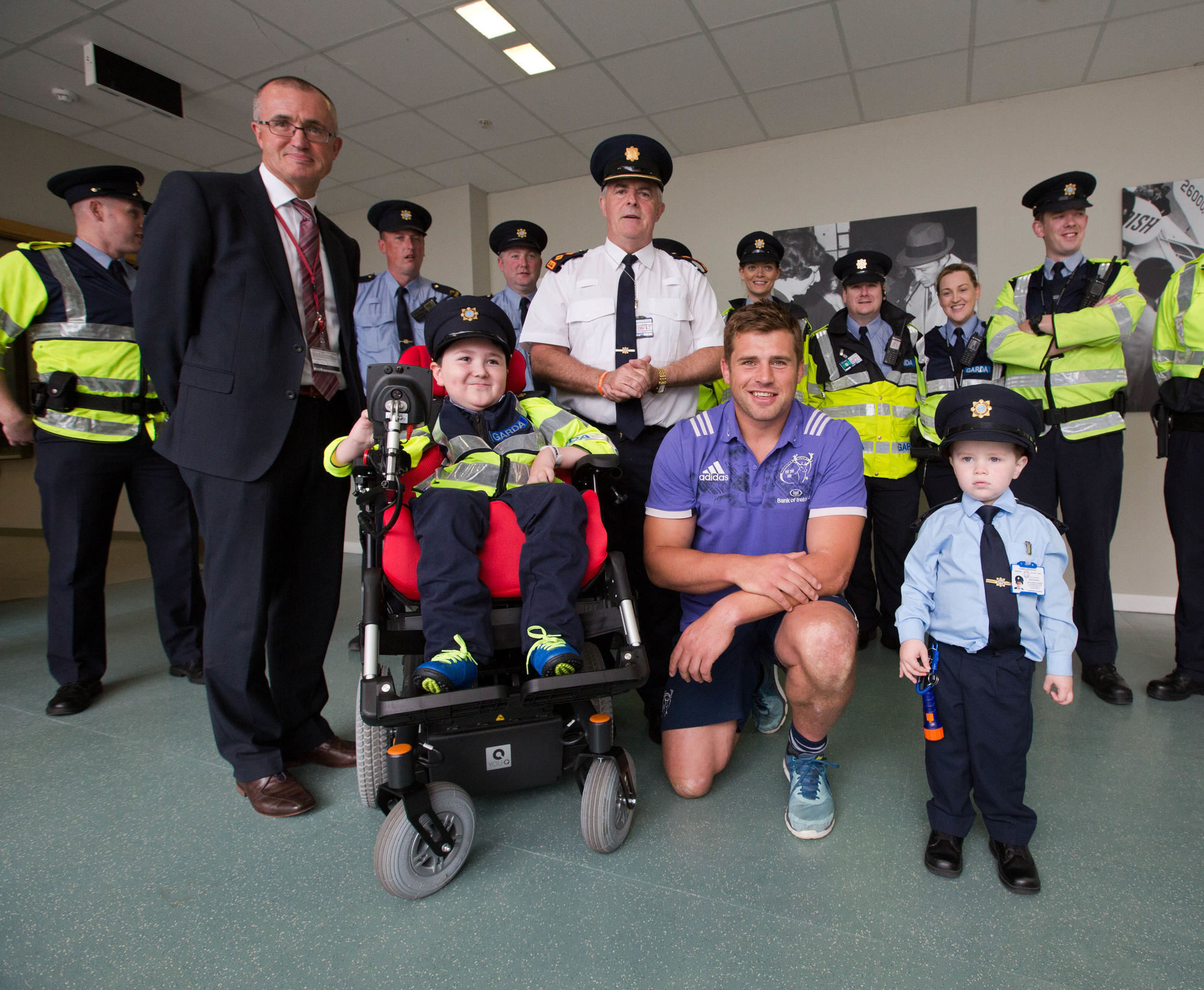 CJ Stander Shannon Airport surprise for two young garda