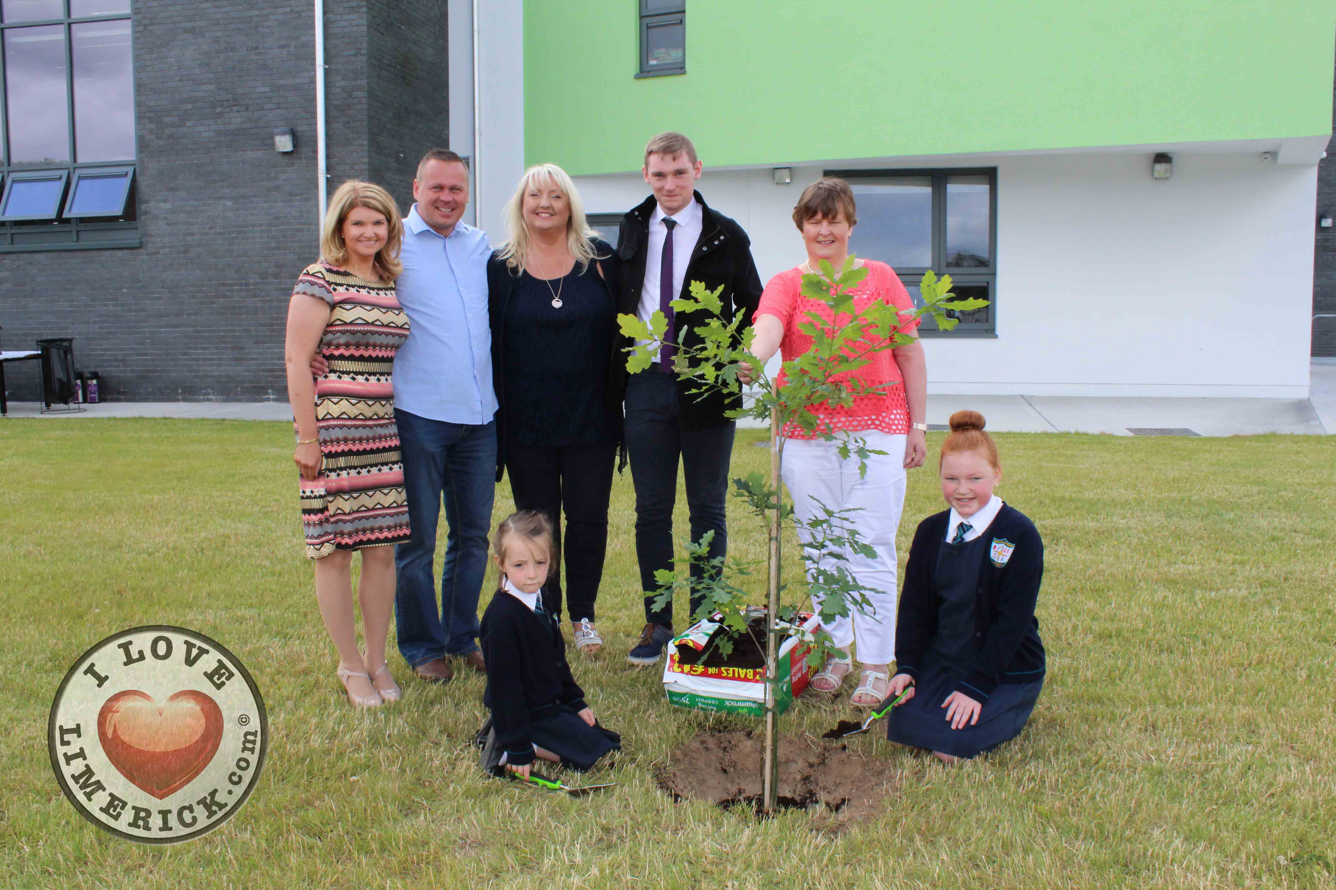 Gaelscoil an Raithin opening