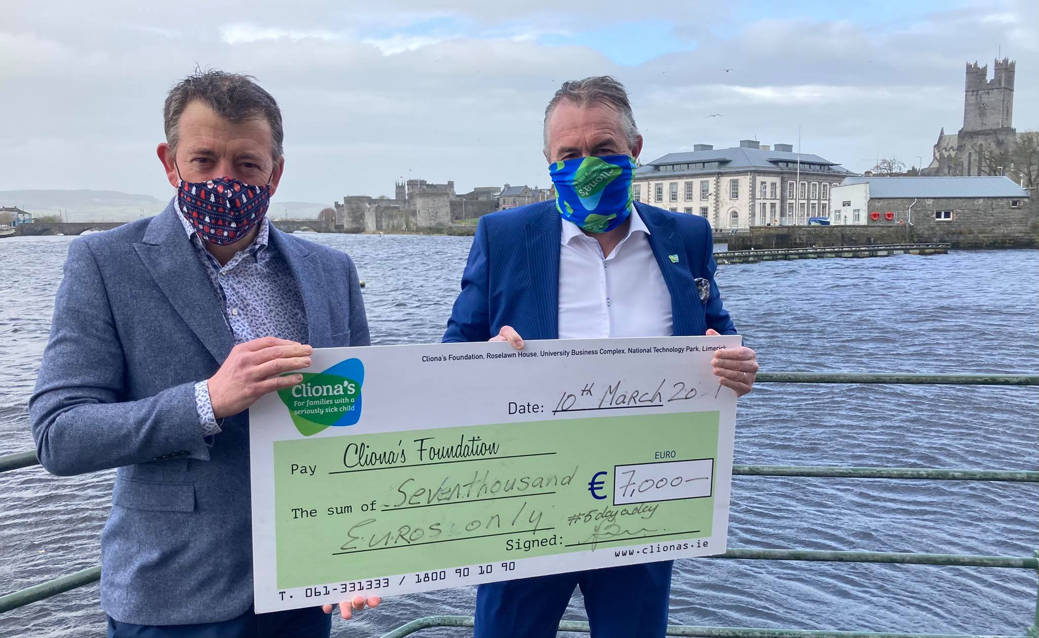 Clionas 5kaday challenge - Graham Burns Regional Director CPL handing over cheque to Brendan Ring, Cliona’s