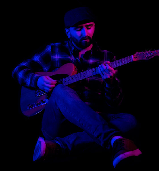 Chris Ward, Limerick singer/songwriter, will release his first debut single ‘Lost Tonight’ on Friday, June 11.