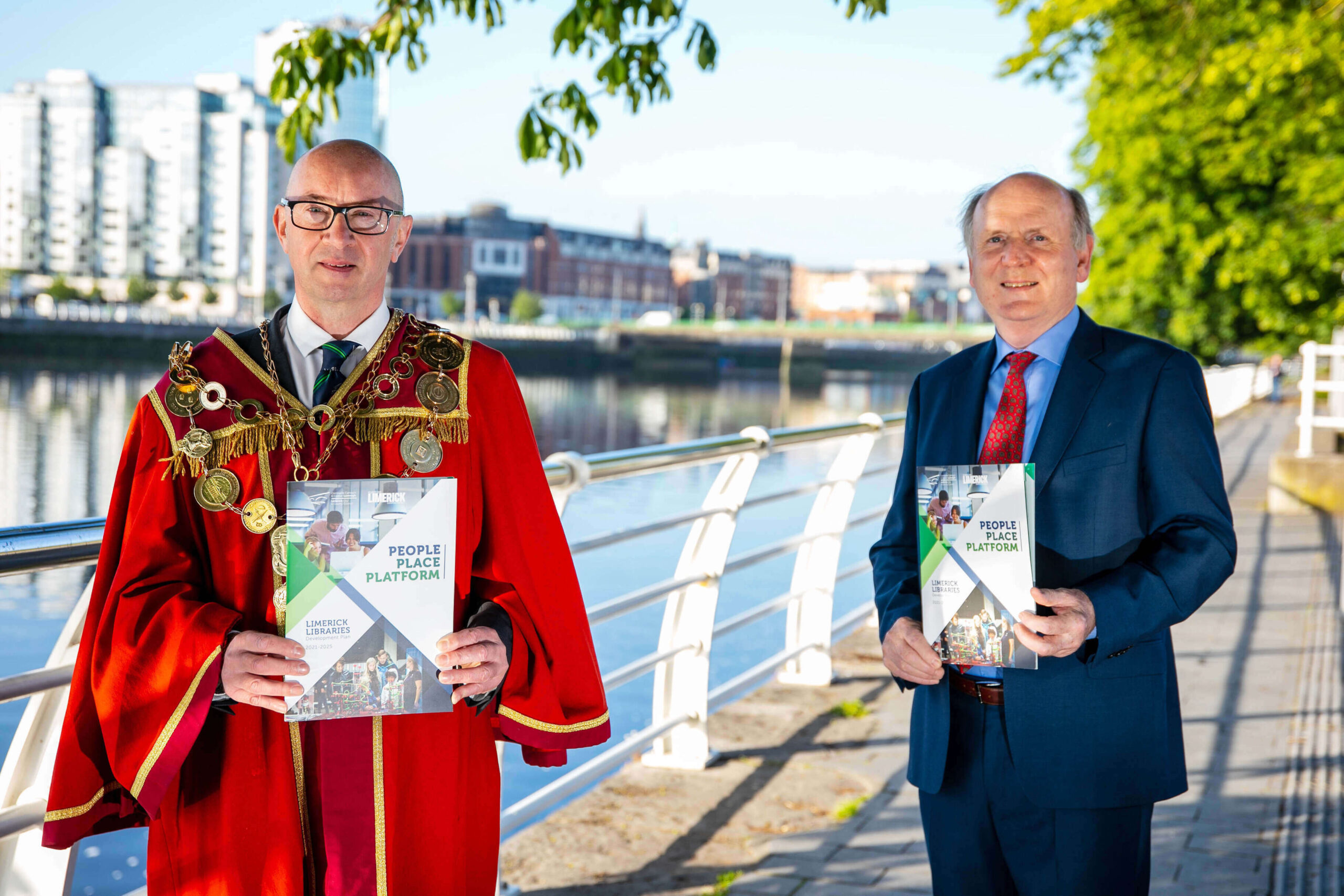 Limerick Libraries development plan - Pictured with Mayor Michael Collins is Damien Brady, Limerick City and County Librarian. Picture: Arthur Ellis.