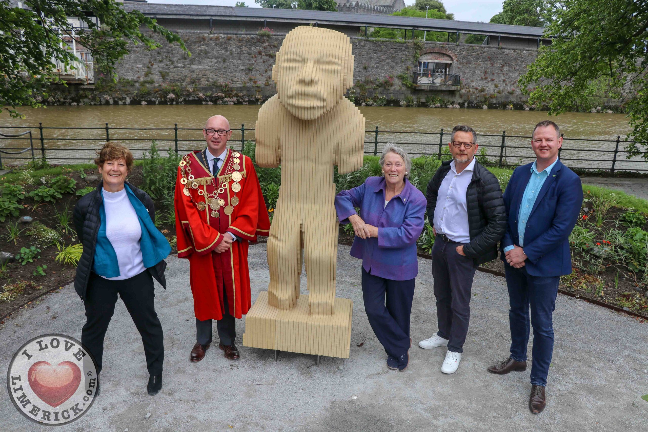 Museum in a Garden - Pictured at the launch are Jill Cousins, Director, The Hunt Museum, Mayor of Limerick, Cllr Michael Collins, Eanna Ní Lamhna, Biologist and Environmental Consultant, John Moran, Chair of the Museum, Keith Grenville, ARUP Engineers. Picture: Farhan Saeed/ilovelimerick