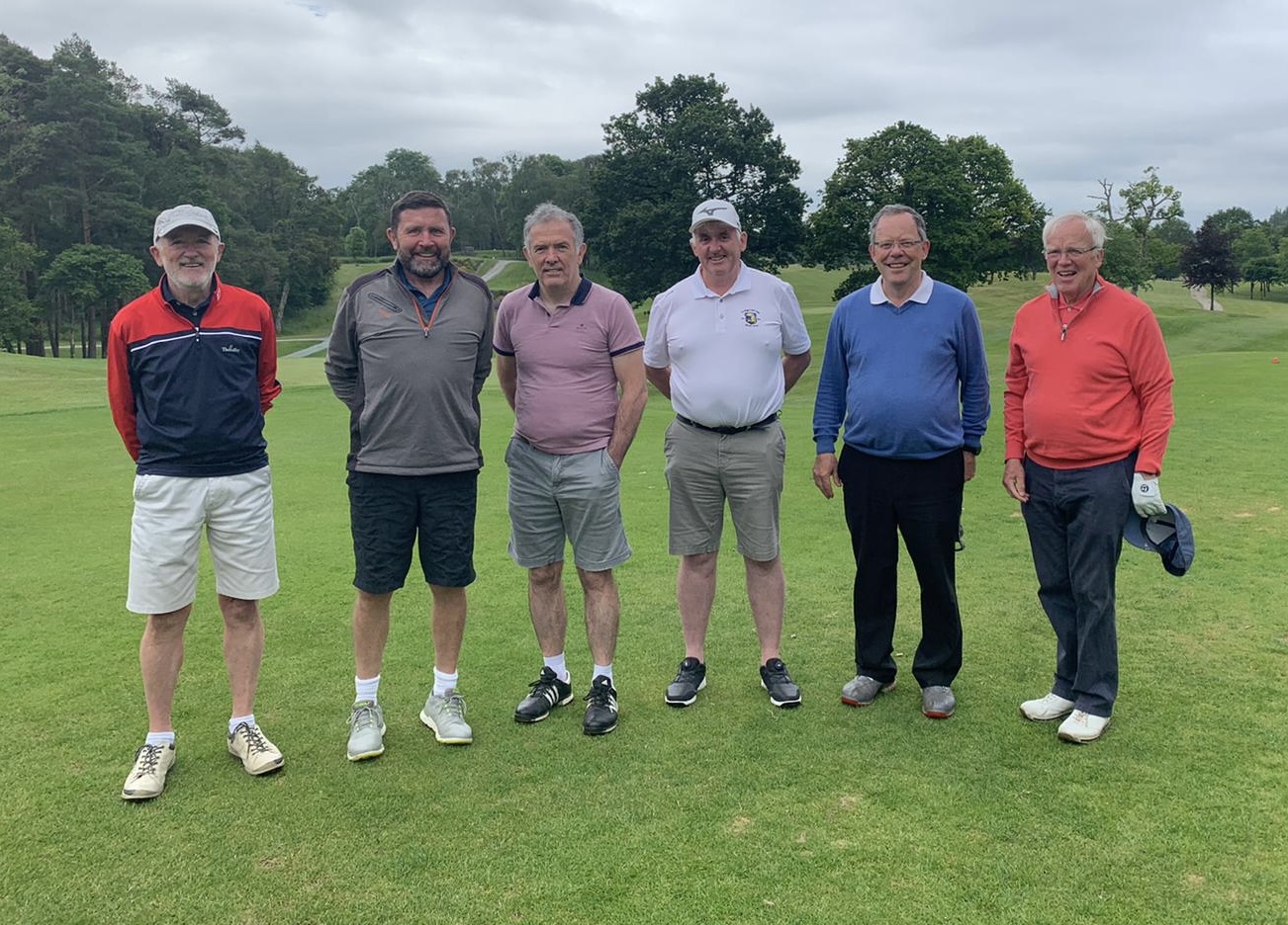 Cormac Mehigan (4th from right) with Team Ireland Parkinson’s team members Padraig Barry, Adrian Grey, Kevin Fitzsimons, Gerard Loughnane, Billy Davis, Gerard O’Connor and James Quinlan Cormac Mehigan