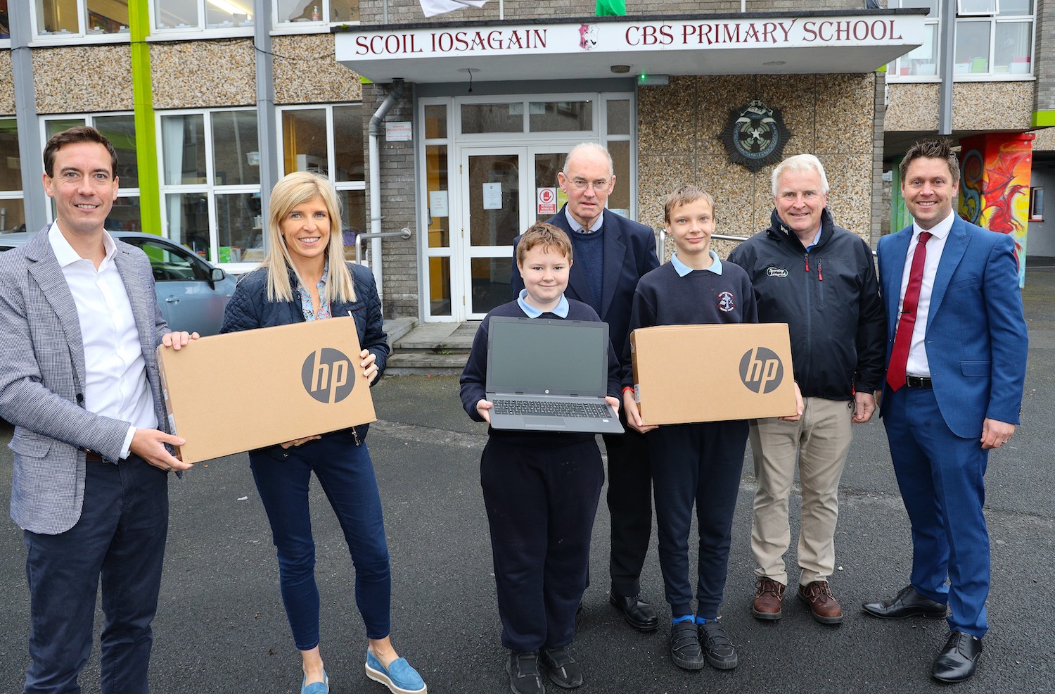 LEDP supports Scoil Iosagain - Pictured at Scoil Iosagain CBS Primary School were Principal Dennis Barry, Deputy Principal Doireann Garrard, Br James Dormer and students, along with LEDP CEO Niall O’Callaghan and George Lee, Manager of Community Initiatives LEDP. Picture: Dermot Lynch