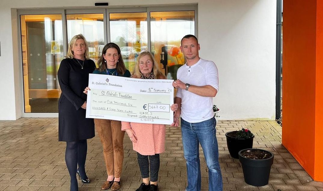 Hayes Family Christmas lights