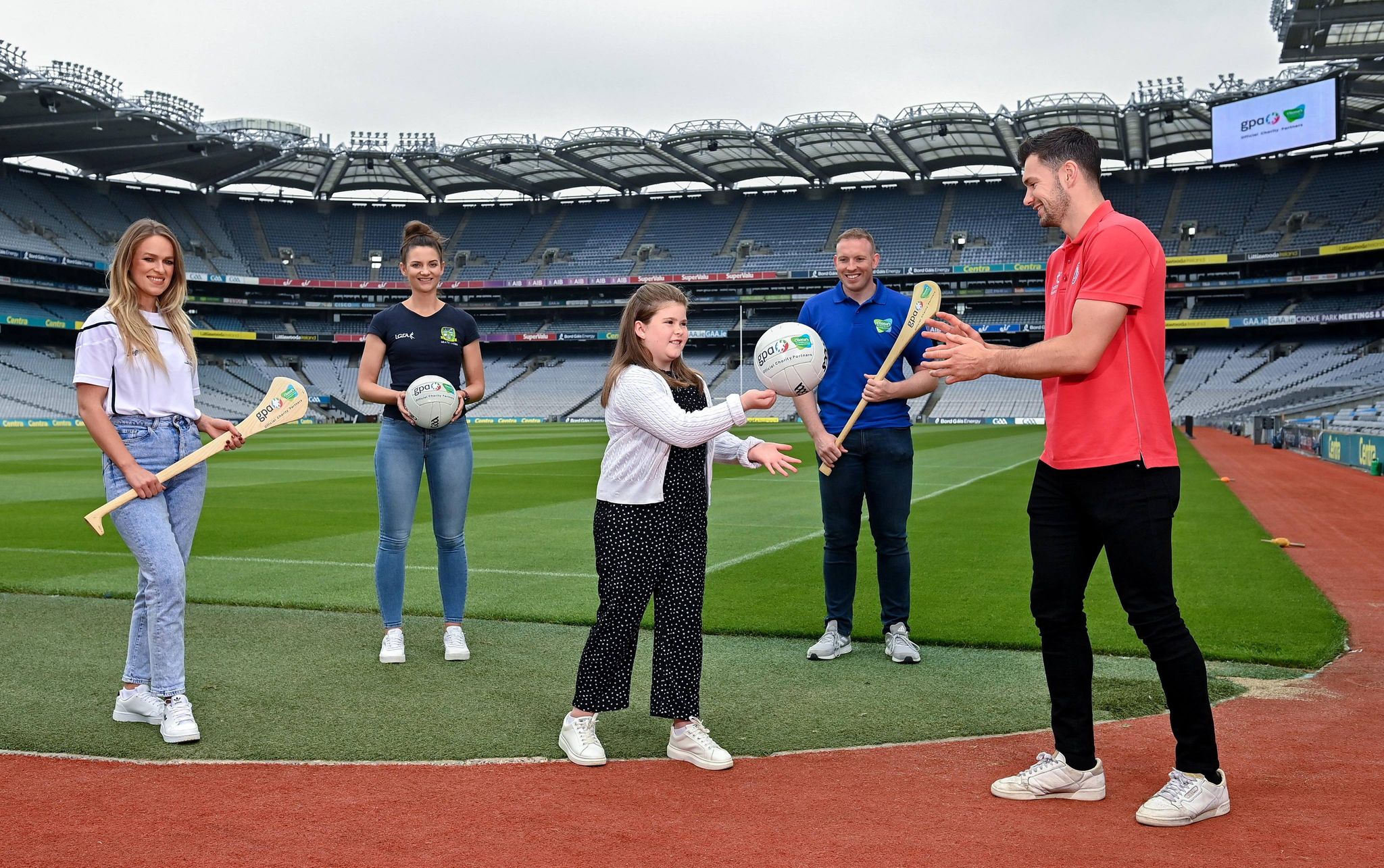 Clionas Foundation Gaelic Players Association - Pictured above at the launch of the Clionas Foundation Gaelic Players Association partnership is Galway’s Lorraine Ryan, Meath’s Máire O’Shaughnessy, Tyrone’s Conor McKenna, Limerick’s Shane Dowling, and Olivia Aherne who has been supported by Cliona’s.