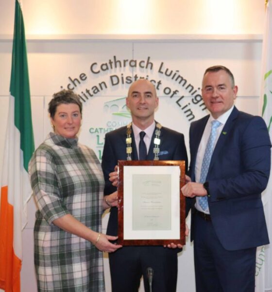 Covid Stability Funding Limerick – Pictured above with Mayor Daniel Butler are founders of Cliona’s Foundation, Terry and Brendan Ring, who received €100,000 in Covid Stability Funding. Picture: Conor Owens/ilovelimerick.