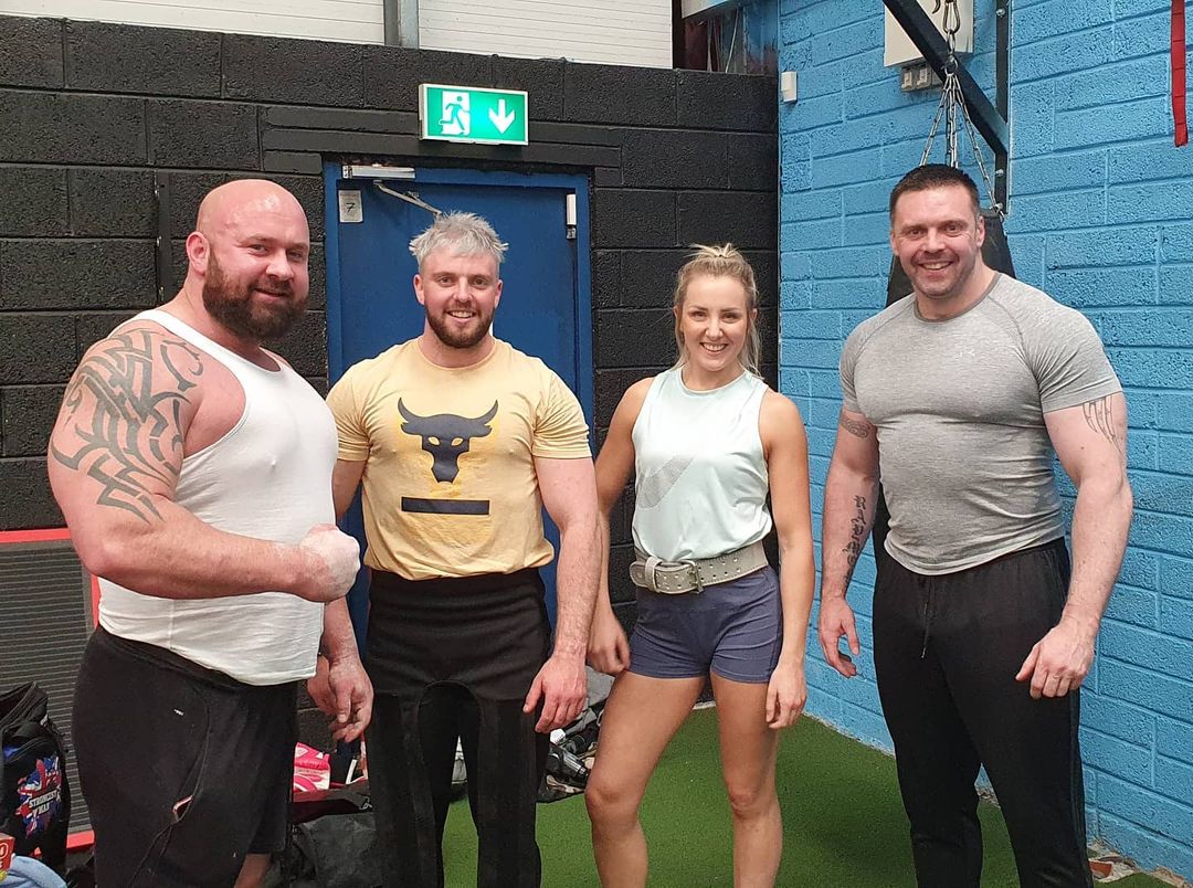 Ray Foley (right) pictured above with strongman Pa O’Dwyer and athlete and model Judy Fitzgerald, will be competing in the World Powerlifting Championships in Portugal this November