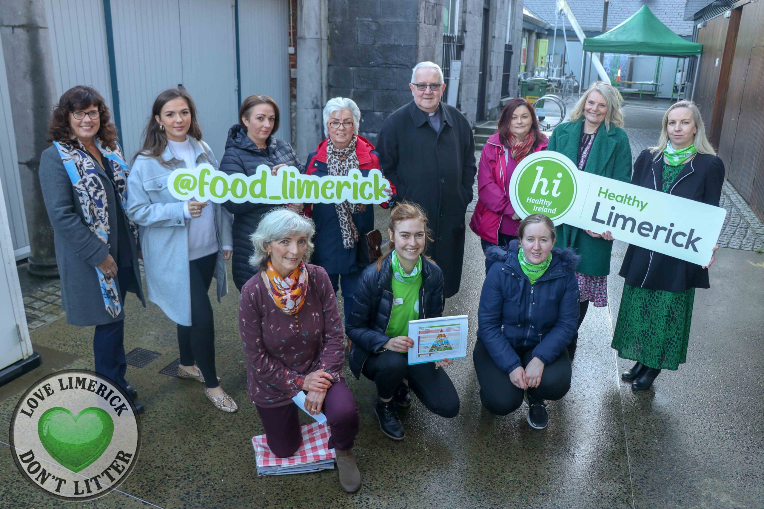 Limerick Food Partnership - Pictured at the Limerick Milk Market were Maeve Cosgrave, Limerick and Clare Education and Training Board/Healthy Food Made Easy Tutor, HFME learners Louise Canty, Caz Canty and Karol Ann Canty, Fr Seamus Enright, Co Chair of LFP and Redemptorists, Eileen Hoffler, Redemptorists, Olivia O'Brien, LFP Coordinator, Roisin Ross, Healthy Limerick (back row) with Christine Gurnett, Senior Community Dietitian HSE, Rachael McCarthy, MSC student in Nutrition and Dietetics UL, Clare Davison, MSC student in Nutrition and Dietetics UL (front row). Picture: Richard Lynch/ilovelimerick