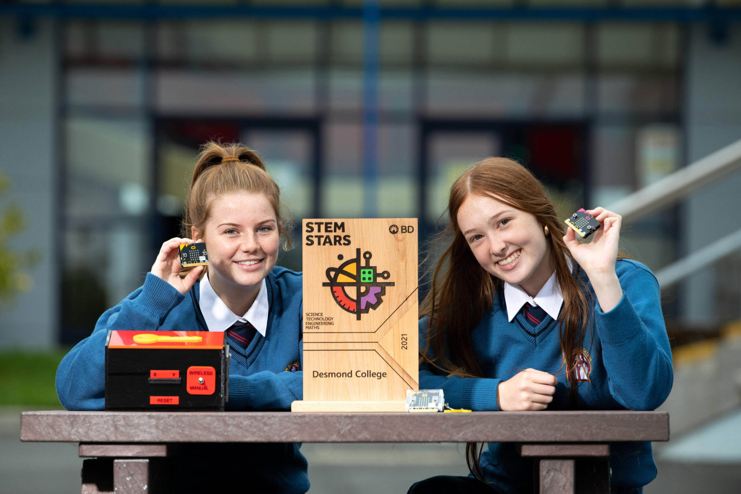 STEM Stars competition 2022 - Pictured are BD Stemstar Winners 2021, Aoife Lee and Emma Brennan, Desmond College, Newcastlewest Co. Limerick with their winning project from the BD Stemstar Winners 2021, Exercise is Key. Picture: Alan Place