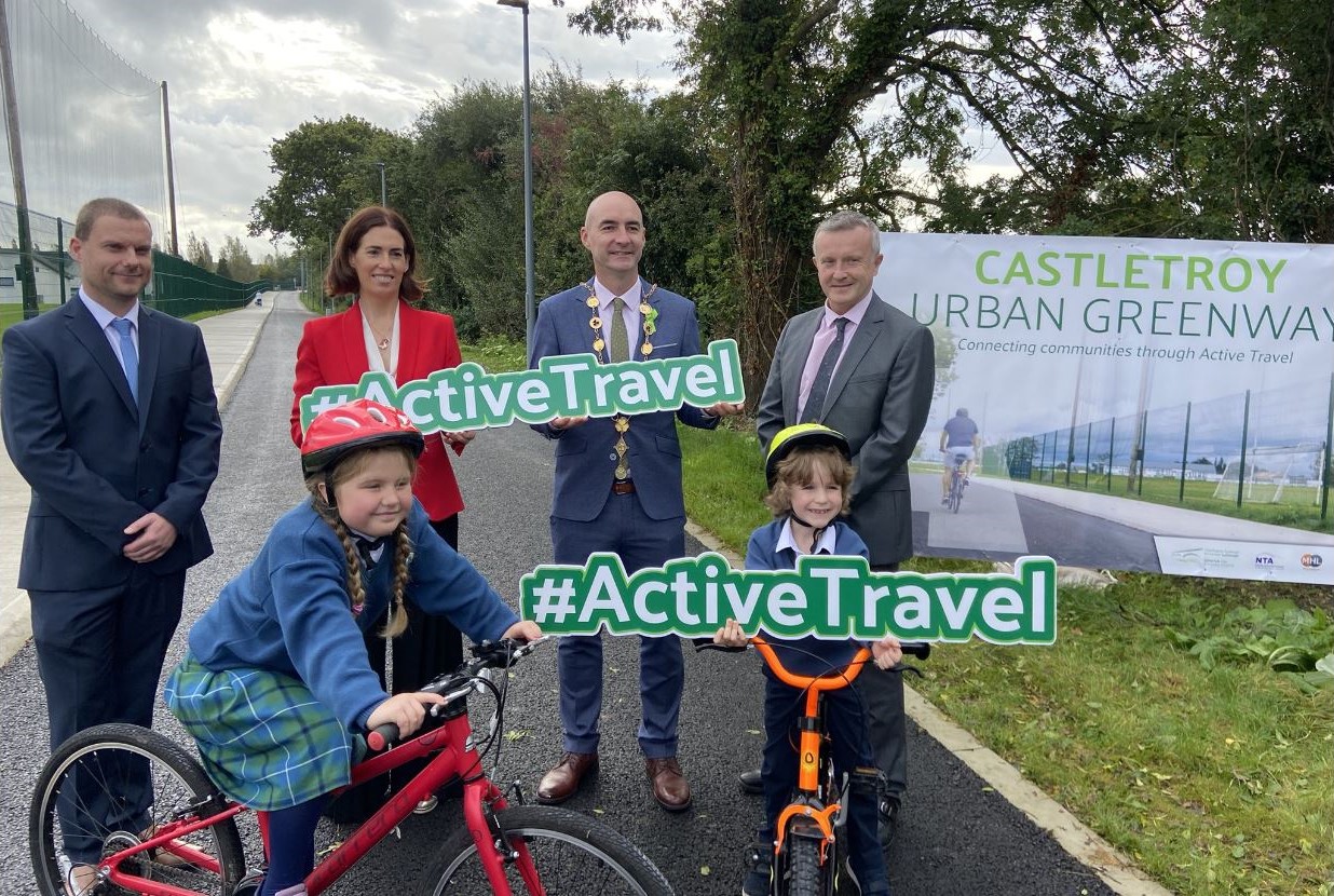 Greening the Castletroy Urban Greenway - Pictured above at the launch of the Castletroy Urban Greenway is Hildegarde Naughton, Minister of State, Cllr Daniel Butler, Mayor of Limerick City and County, Noel Feenelly, Programme Manager for National Transport Authority, Brian Kennedy, Director of Transportation and Mobility Limerick City and County Council with Gaelscoil Chaladh an Treoigh pupils Cliodhna de Brugh and Oisin Poole.