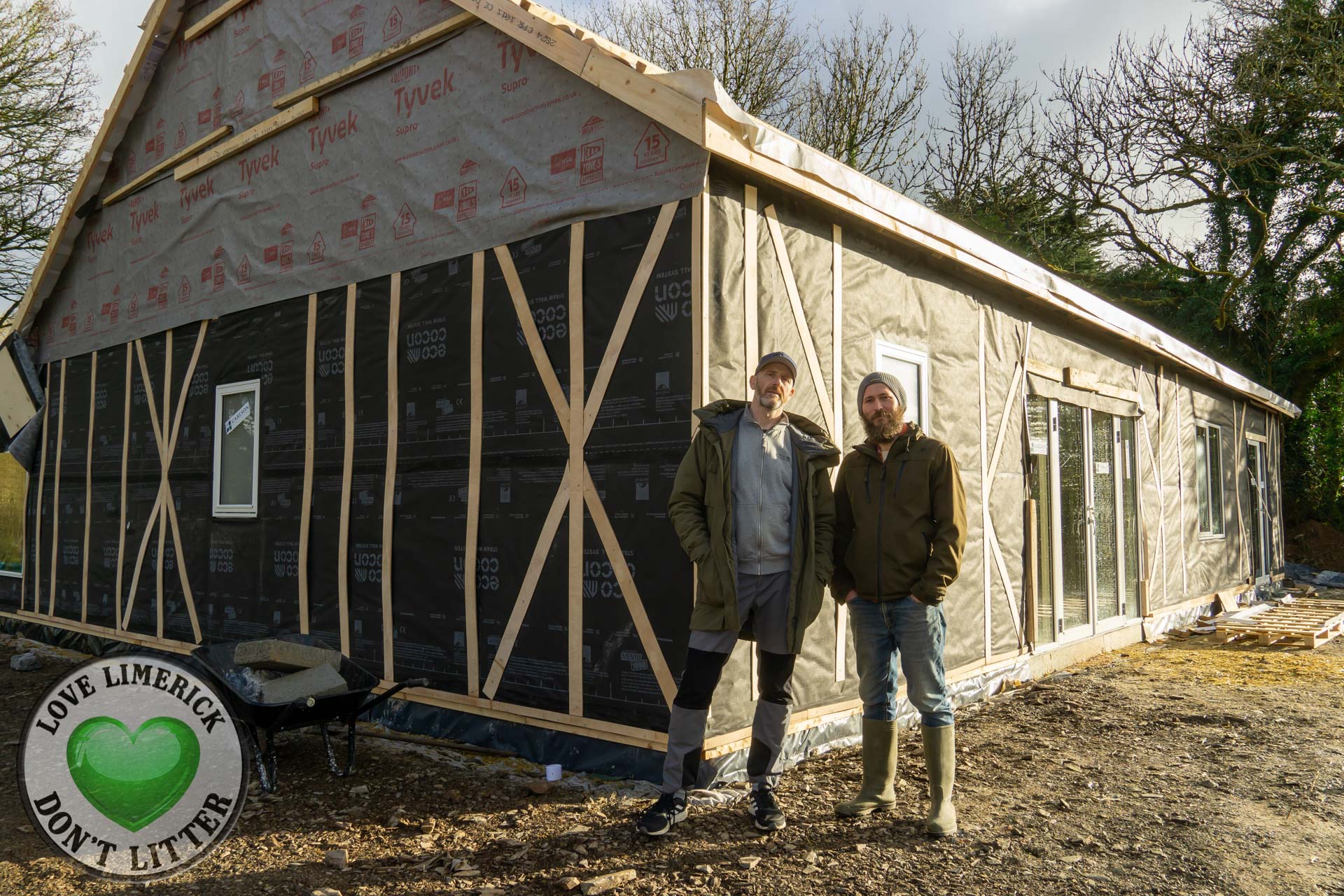 Ecococon is an international company producing modular straw homes across three continents. Pictured above are Paul Lynch, Ecococon Representative for Ireland and Doug Hyde. Satmya. Picture: Krzysztof Luszczki/ilovelimerick