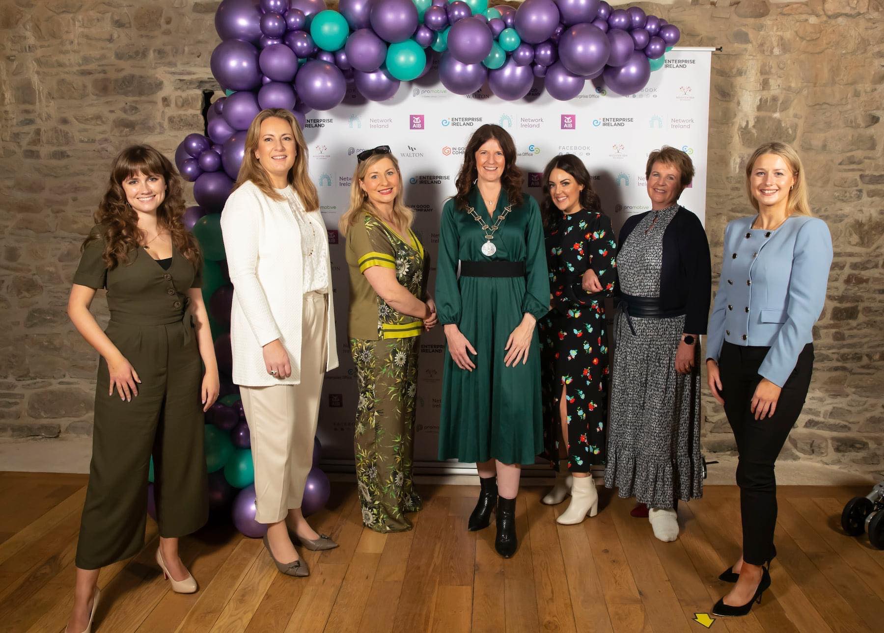 Network Ireland Limerick and Clionas - Pictured above are members of Network Ireland Limerick with winners of the Network Ireland Limerick Businesswoman of the Year Awards 2021