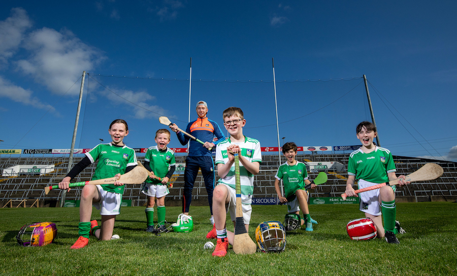 Limerick 50 Days of Summer Tourism Marketing Campaign wins Best Connected Council award. A personalised training session with Limerick hurling superstar Cian Lynch was one of the prizes on offer as part of the Limerick 50 Days of Summer Campaign. Pictured above with Cian Lynch were left to right, Aoife McCarthy, Eoin McCarthy, Rory McCarthy, Joshua Byrne and Rebecca O'Leary. Picture: Alan Place