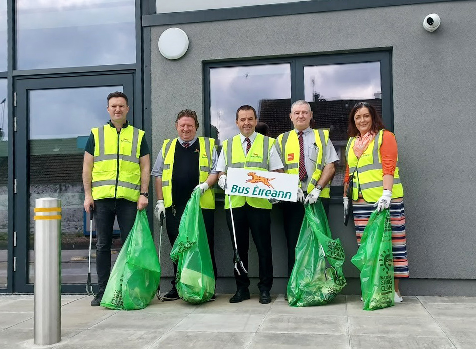 Limerick Bus Eireann workers Emer Bambrick, Miriam Flynn, Darren McCarthy, David Cunneen, Pat Donnelly and JJ O Donnell participated in the An Taisce National Spring Clean.