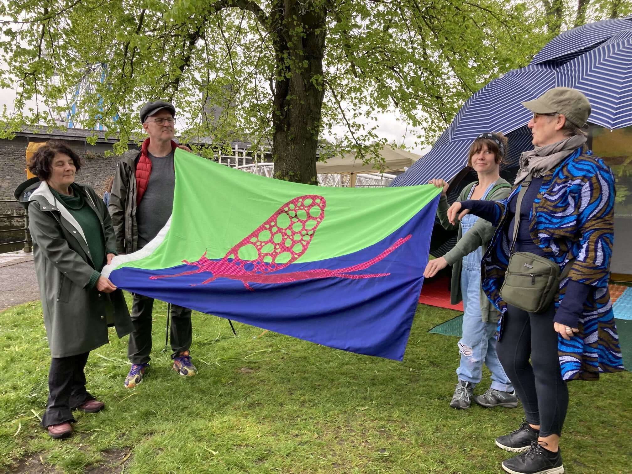 The MayFly has a biodegradable flag, pictured above, that depicts the namesake aquatic insect, which resides in the Northern Hemisphere.