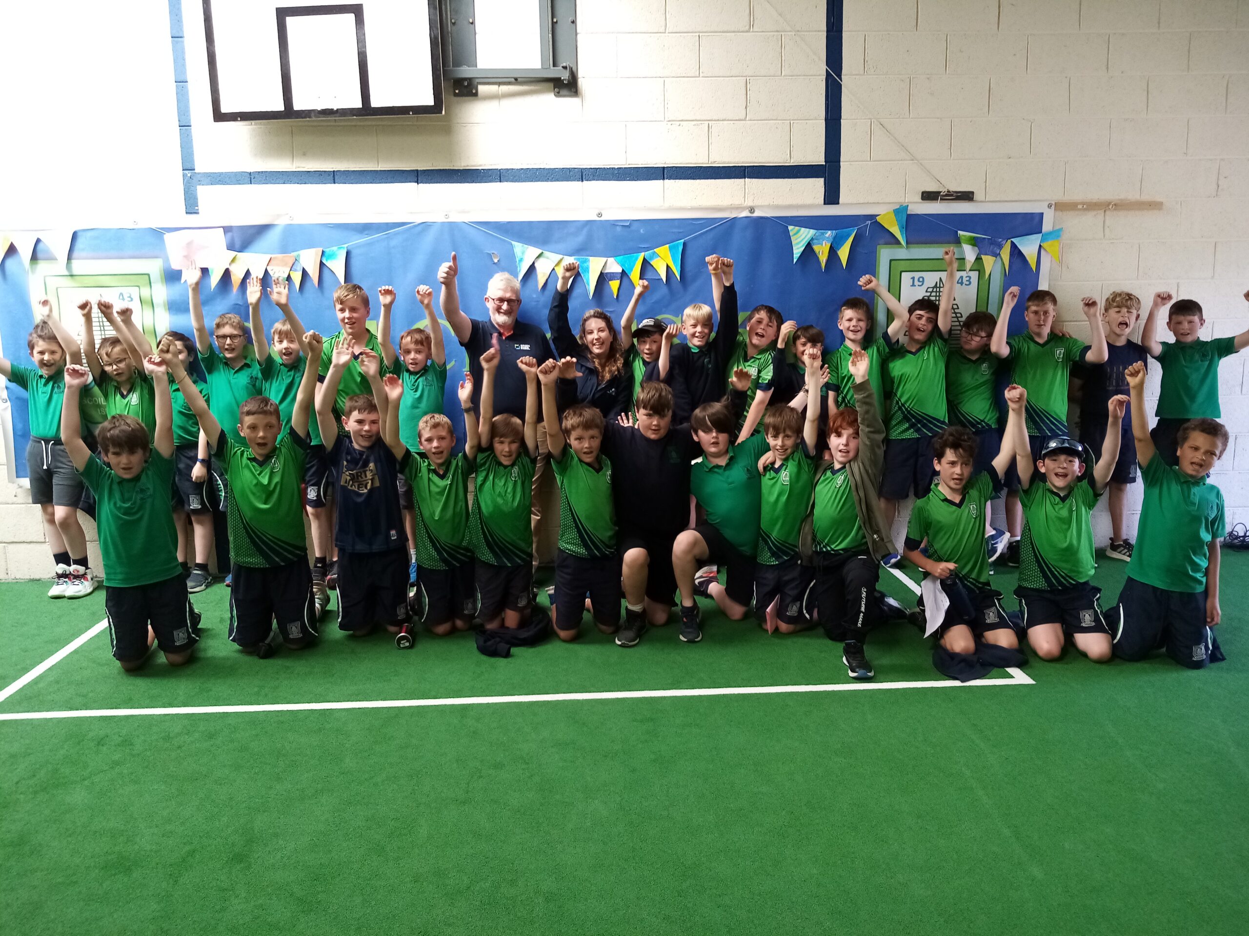 Pat Lawless and Heather Farrimond from Green Rebel pictured with the Fourth Class Boys of Crosshaven Boys National School.