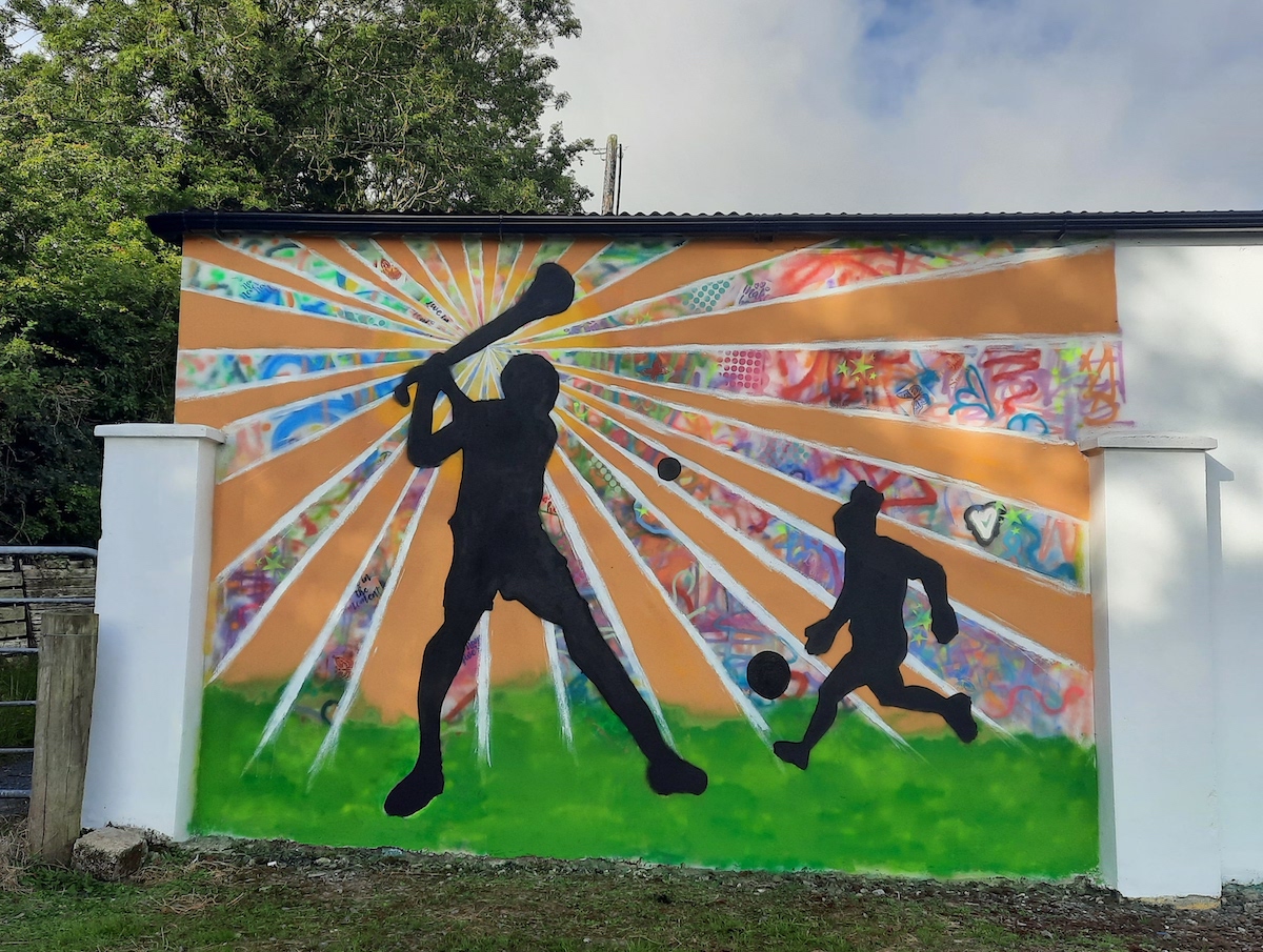 Mongea GAA Mural Project asks people to 'Never Give Up’ cover