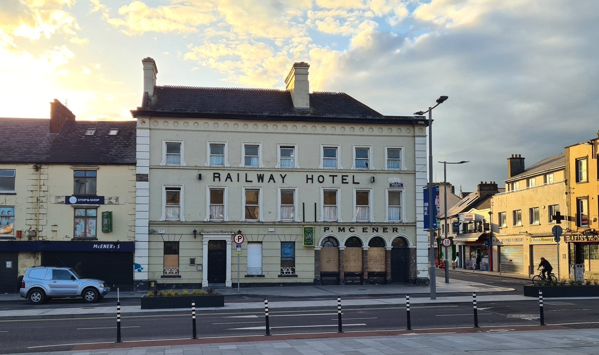 Planning underway for Railway Hotel to be renovated into Student Residences