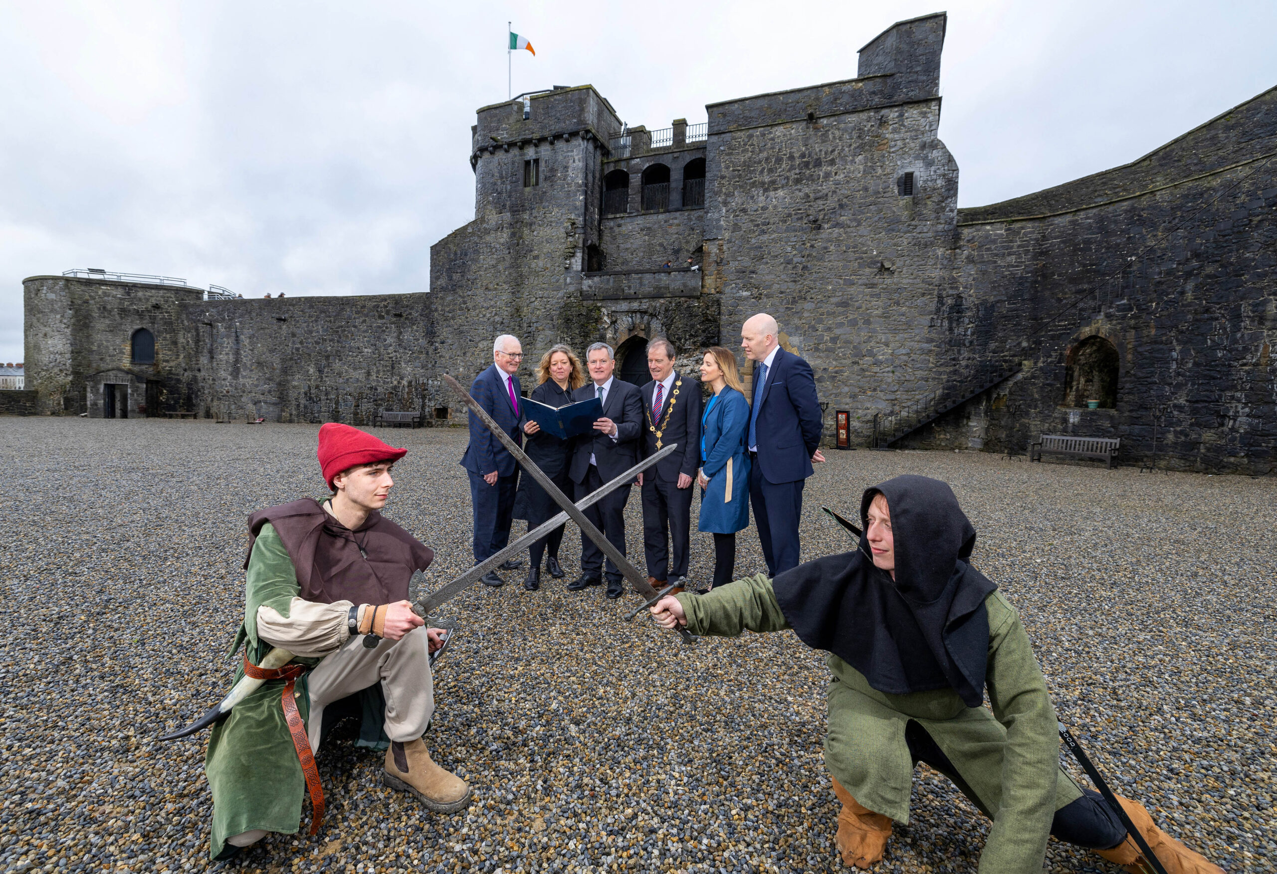 REPRO FREE Another new chapter is set to be written for Limerick’s most storied building, King John’s Castle, with international design consultants appointed to prepare a Masterplan that will guide the transformation of the iconic 13th century castle into a world-class visitor attraction. A multi-disciplinary Design Team headed up by international design practice Galmstrup Architects has been appointed to create a roadmap for maximising the potential of one of Ireland’s foremost cultural and heritage sites. The King John’s Castle Masterplan, which is funded by Department of Housing, Local Government and Heritage, is the latest initiative by the wholly owned Limerick City and County Council subsidiary, Discover Limerick Development Activity Company (DAC), which was launched two years ago by the local authority to maximise key tourism attractions and grow visitor numbers in the county. The consultants have been appointed following a public procurement competition conducted through the course of 2023. The masterplan will be expected to identify opportunity for investment in an exciting and innovative visitor offering for the Castle that takes a holistic approach to the city-wide and site-wide components of the visitor experience, increasing the value of the castle as a visitor attraction that delivers sustainable socio-economic benefits for the city and region. Pictured L-R Tim O’Connor, Interim Chairperson of Discover Limerick DAC, Anne Marie Galmstrup, Director of Galmstrup Architects, Kieran O’ Donnell TD, Minister of State with Responsibility for Local Government and Planning, Cllr Gerald Mitchell, Mayor of the City and County of Limerick, Miriam Kennedy, Failte Ireland and Gordon Daly, Director of Economic Development and Tourism, Limerick City and County Council, with responsibility for Discover Limerick DAC. Pictured also are King John’s Castle animators; Michael Casey, Eoghan Clark, Ocean McCormack. Pic Arthur Ellis.