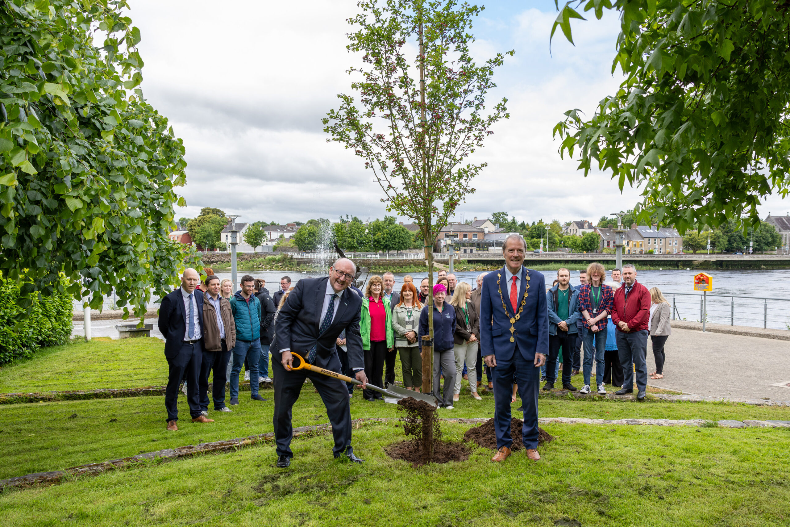 Limerick Council 10 years of amalgamation celebrated with Tree Planting at Merchant’s Quay
