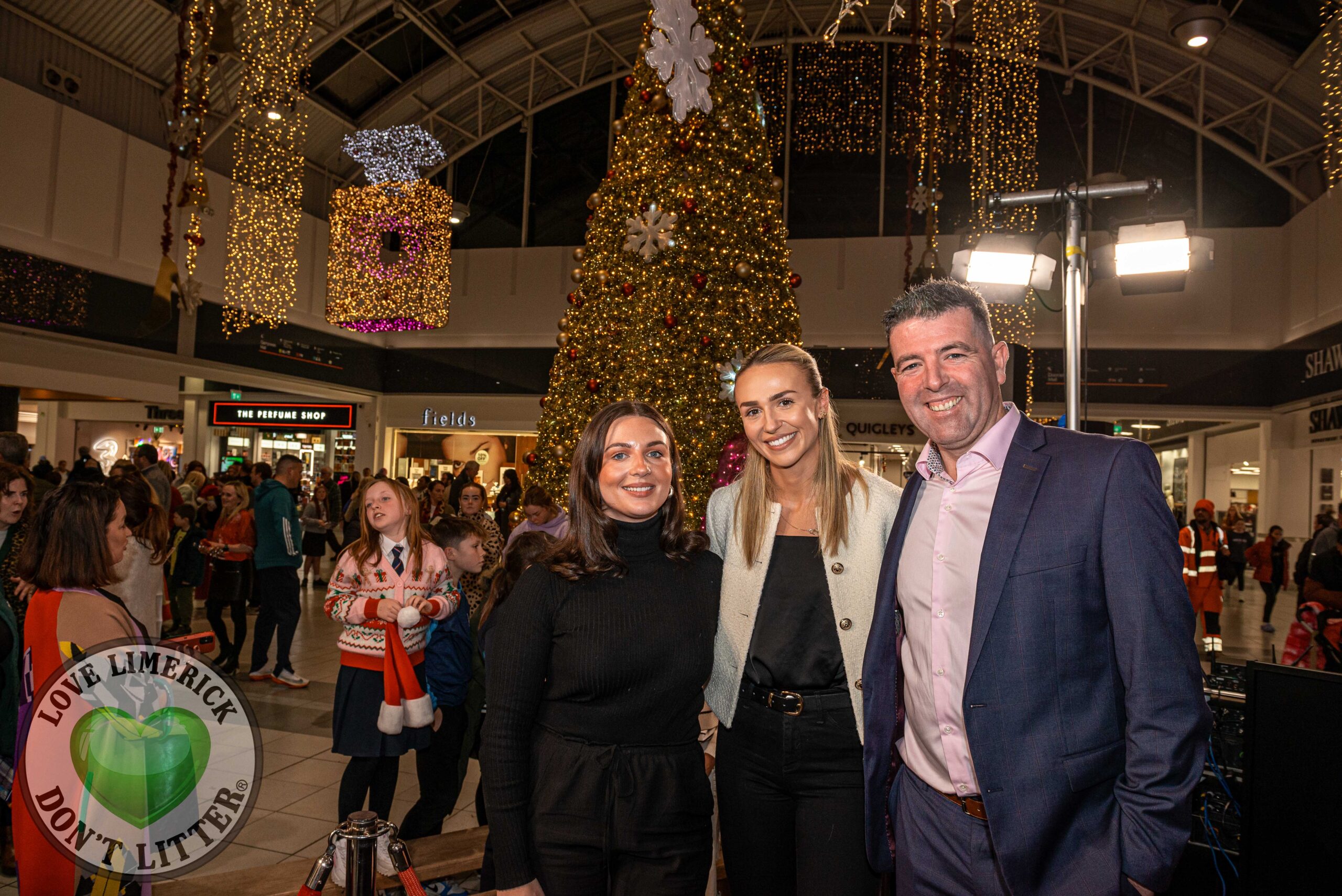 The holiday season has begun at Crescent Shopping Centre with a series of festive events for the whole family. Kicking off the season on Friday, November 22nd was the magical Christmas Lights Switch-On. Irish Olympian Sharlene Mawdsley was on hand to light up the centre. Picture: Olena Oleksienko/ilovelimerick