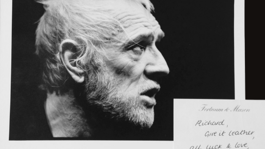 Official black and white photograph of Richard Harris as Henry VI. Richard Harris Archive, University College Cork.