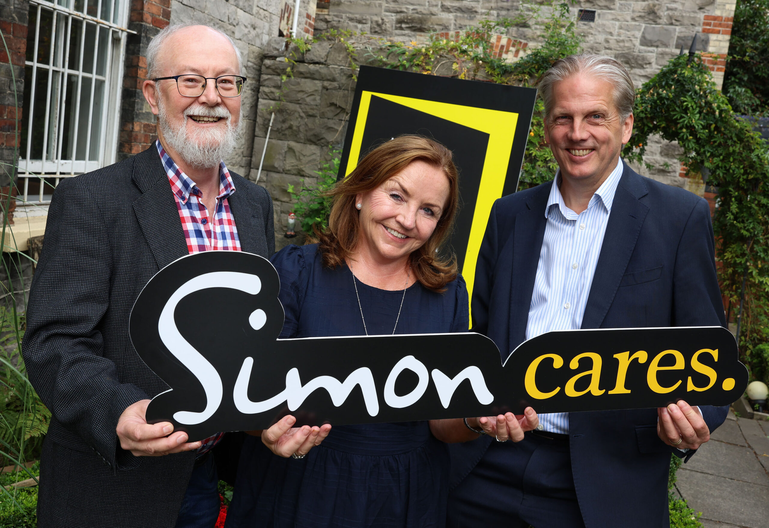 The Simon Communities of Ireland and James Browne, Minister for Housing, Local Government and Heritage, have launched Simon Week 2025. Taking place from 22nd to 26th September, Simon Week asks a direct question: “Who cares?” At a time of rising homelessness, growing public frustration, and unmet political commitments, the Simon Communities’ answer is clear: We do. Registration is now open for Simon Week 2025 at www.simon.ie. Members of the public, policymakers, service providers, and advocates are invited to join the conversation. Pictured are Mick Price, Chair Simon Communities of Ireland, Brenda Finn, Chair of Mid West Simon & Ciarán Forken, Chair of Galway Simon MAXWELLS NO REPRO FEE…29.08.25
