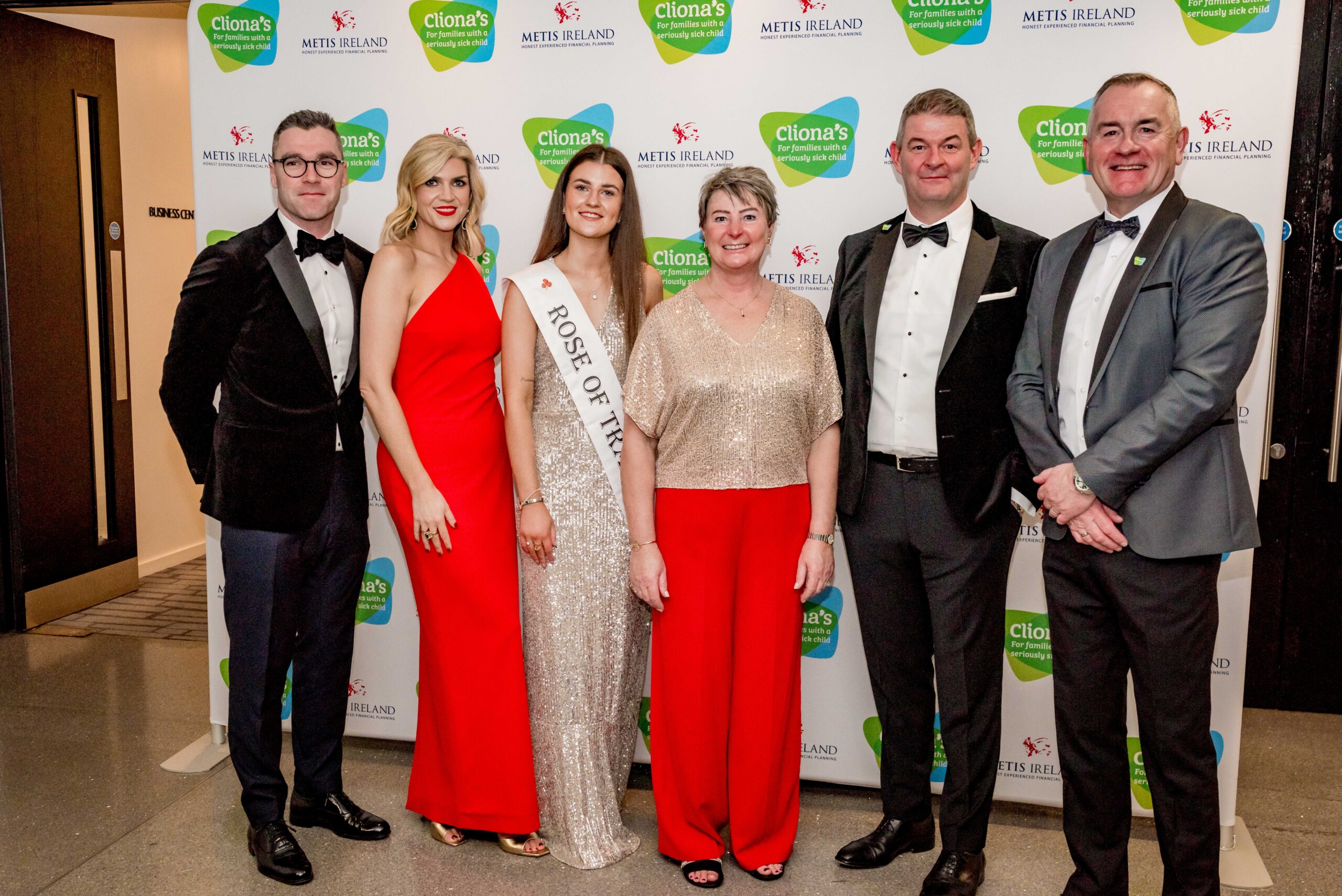 Paddy Andrews, Muireann O'Connell, Katelyn Cummins, Terry Ring, MD of Metis Ireland Carl Widger, Brendan Ring, Cliona's Foundation Gala Christmas Ball 2025
