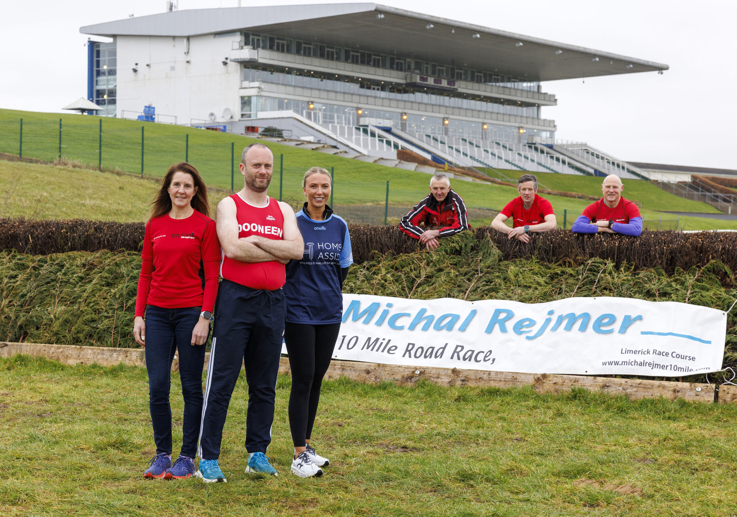 L-R Louise Matthews, Dooneen AC,Robert McCarthy, Dooneen AC, Olga Sandys, HOMS Assist, Joe Chawke, Dooneen AC, Paul Naughton, Dooneen AC and Redmond Burke, Dooneen AC. Pic Arthur Ellis