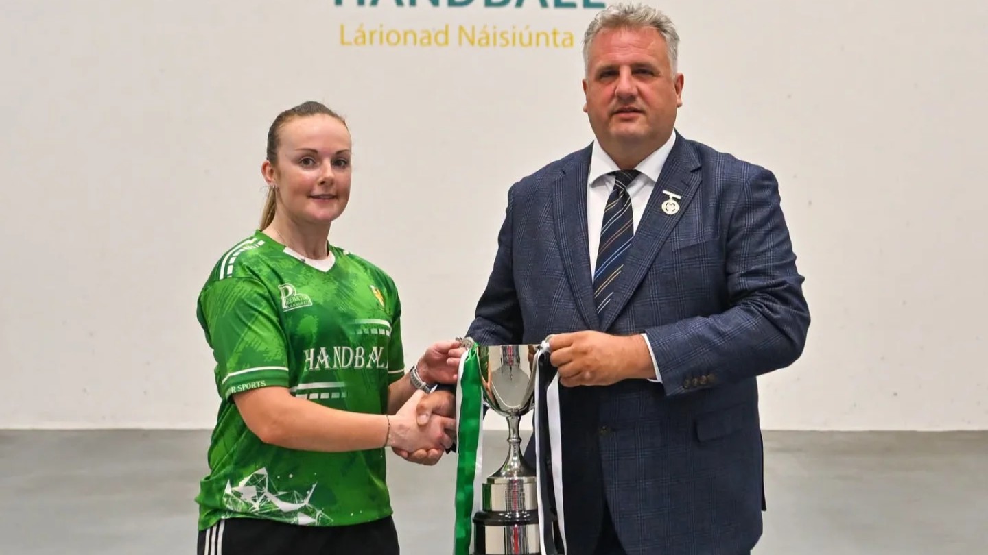 martina mcmahon crop