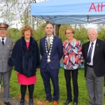 Pictured at the Athlunkard boat club for the presentation of the new donated defibrulator from South Limerick City Residents Association. Picture: Conor Owens/ilovelimerick.