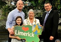 limerick_going_for_gold_lapel_pin_launch_4