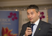 For the second year running, the West Limerick village of Athea has been named the overall winner of the Limerick in Bloom competition. 44 other groups throughout County Limerick were honoured for their participation in the annual competition, now in it's seventh year, at an awards ceremony held at the Woodlands House Hotel in Adare, Co. Limerick. Pictured is Limerick senior hurling manager TJ Ryan speaking about the Team Limerick Clean-Up (TLC) project. Picture credit: Diarmuid Greene/Fusionshooters