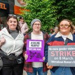 Over 1,000 people who gathered in support of assault victim Natasha O'Brien at a protest in her home city of Limerick to show solidarity. Picture: Olena Oleksienko/ilovelimerick