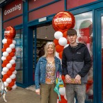 The Petmania Limerick Eastpoint store’s official opening celebration ‘Pawty’ took place on Saturday, 23rd May to celebrate the refurbished store following major transformation. Picture: Olena Oleksienko/ilovelimerick