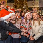 The holiday season has begun at Crescent Shopping Centre with a series of festive events for the whole family. Kicking off the season on Friday, November 22nd was the magical Christmas Lights Switch-On. Irish Olympian Sharlene Mawdsley was on hand to light up the centre. Picture: Olena Oleksienko/ilovelimerick