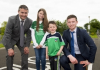 04/06/2015
St Brigid's NS were awarded their 5th Green Flag and pictured at the official raising of the flag (for Bio Diversity) are, students Emma Normoyle, 4th class, and Darragh Whelan, 1st class, along with Limerick hurling manager TJ Ryan and Limerick hurler Kevin Downes.
St Brigid's NS, Singland, Limerick.
Picture credit: Diarmuid Greene