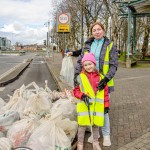 Team Limerick Clean Up 9 took place on Good Friday, March 29, 2024 and was a huge success with over 22,000 people taking part in the city & county. Picture: Olena Oleksiienko/ilovelimerick