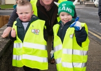 O3.04.15             NO REPRO FEE             
Paul O'Connell, AP McCoy and JP McManus kick-start the Team Limerick Clean-Up(TLC). Over 10,000 Volunteers hit the streets of Limerick City and County for the Country's biggest ever Clean-Up. 
Paul O'Connell was happy top pose with 4 year olds, Kyran Baxter and Alex O'Doherty who were out doing their bit for the Team Limerick Clean-Up at Southill. Picture: Alan Place/FusionShooters.