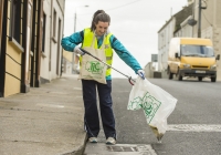 03.04.15  NO REPRO FEE
Paul O'Connell, AP McCoy and JP McManus kick-start the Team Limerick Clean-Up (TLC). Over 10,000 volunteers hit the streets of Limerick City and County for the country's biggest ever Clean-Up. Taking part in the Team Limerick Clean-Up is volunteer Orla Keating, from Ballingarry, Co. Limerick. Picture credit: Diarmuid Greene/Fusionshooters
