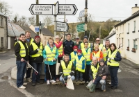 03.04.15  NO REPRO FEE
Paul O'Connell, AP McCoy and JP McManus kick-start the Team Limerick Clean-Up (TLC). Over 10,000 volunteers hit the streets of Limerick City and County for the country's biggest ever Clean-Up. Limerick senior hurler Donal O'Grady joined Team Limerick Clean-Up volunteers from Ballingarry, Co. Limerick. Picture credit: Diarmuid Greene/Fusionshooters
