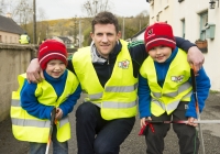 03.04.15  NO REPRO FEE
Paul O'Connell, AP McCoy and JP McManus kick-start the Team Limerick Clean-Up (TLC). Over 10,000 volunteers hit the streets of Limerick City and County for the country's biggest ever Clean-Up. Limerick senior hurler Donal O'Grady joined Team Limerick Clean-Up volunteers, brothers Jack Giltenane, aged 8, and Dara Giltenane, aged 5, from Ballingarry, Co. Limerick. Picture credit: Diarmuid Greene/Fusionshooters
